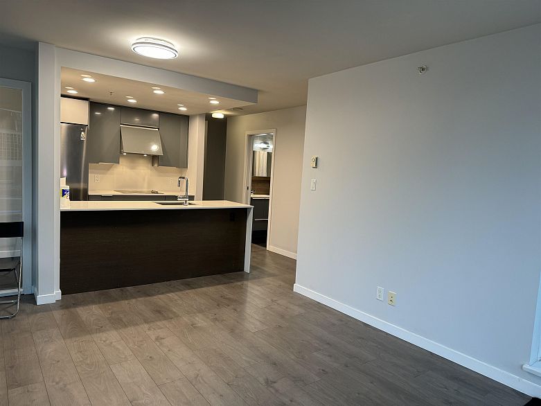 1009 161 W Georgia Street