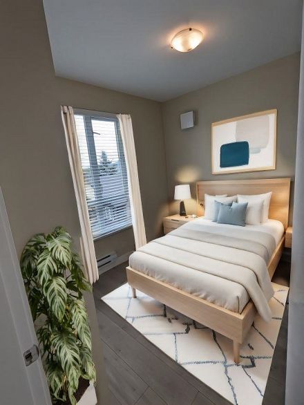 208 2889 E 1st Avenue