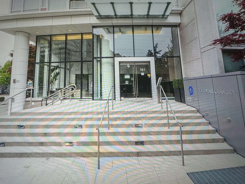 1009 161 W Georgia Street