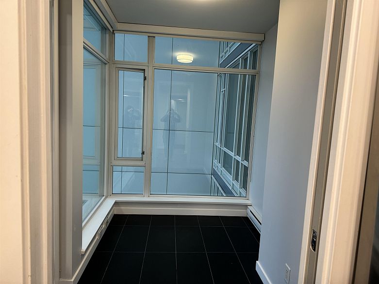 1009 161 W Georgia Street