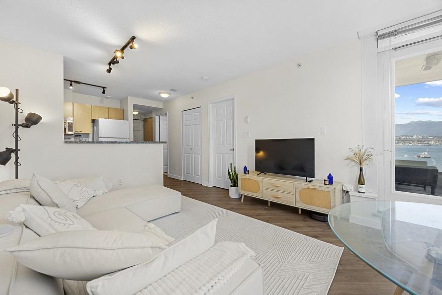 1601 1420 W Georgia Street