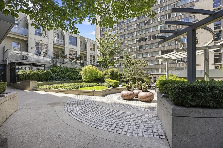 1601 1420 W Georgia Street