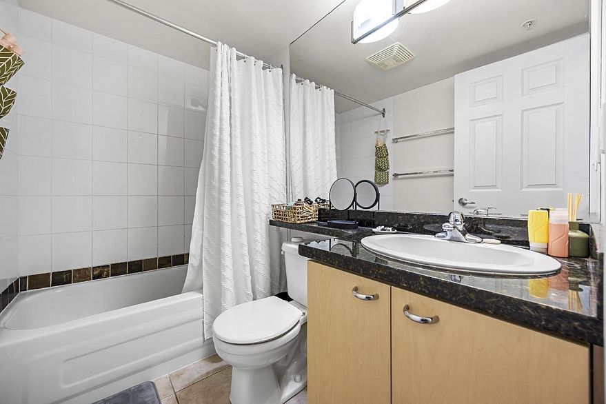 1601 1420 W Georgia Street