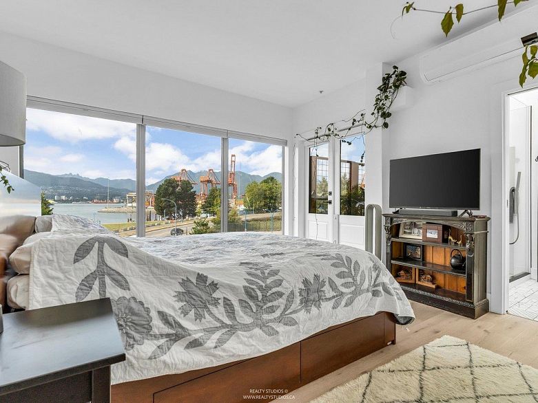 141 Alexander Street