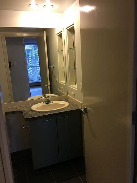 1505 1068 Hornby Street