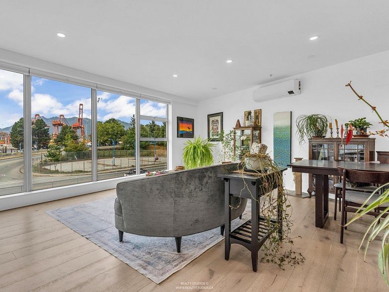 141 Alexander Street