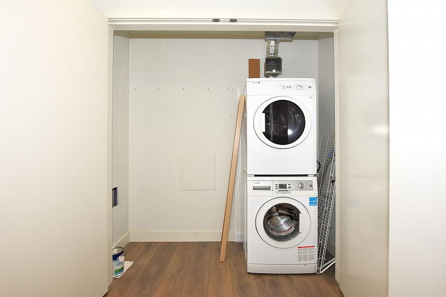 307 5688 Willow Street