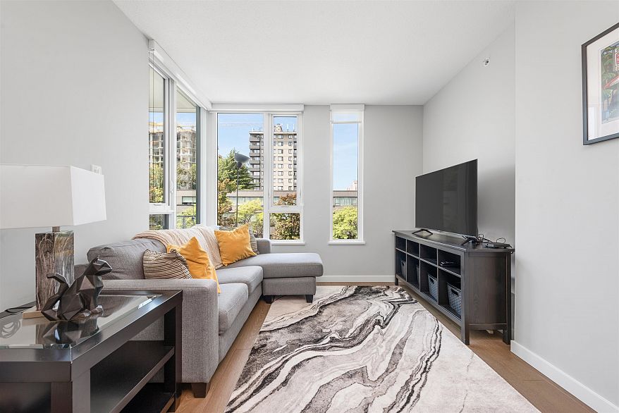 309 2888 Cambie Street