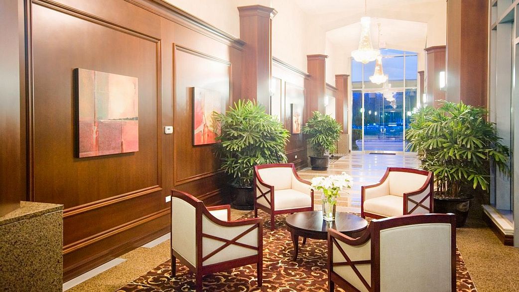 401 1925 Alberni Street