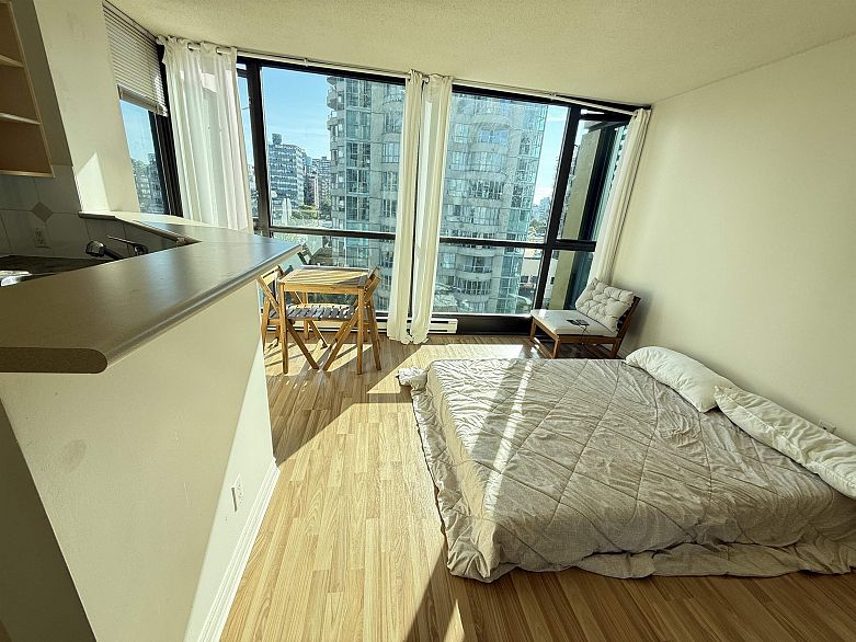 1010 1331 Alberni Street