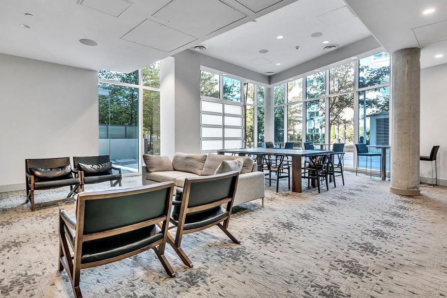 1801 111 E 1st Avenue