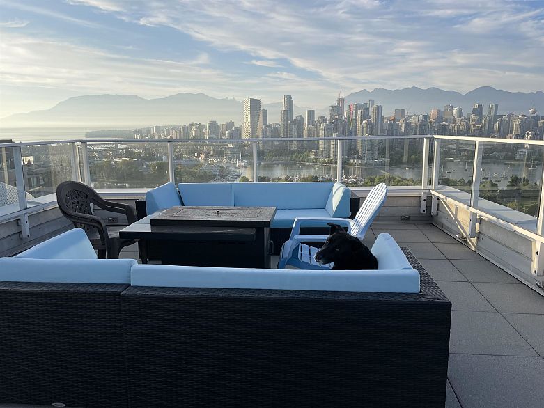 1104 2550 Spruce Street