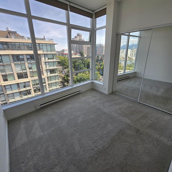 1104 2550 Spruce Street