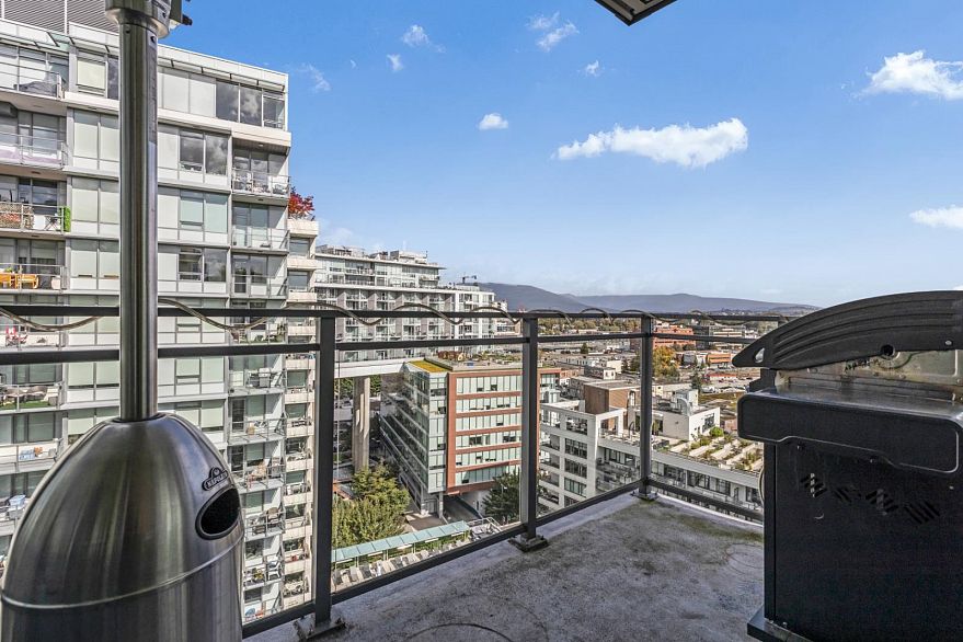 1801 111 E 1st Avenue