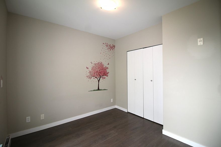 306 6555 Victoria Drive