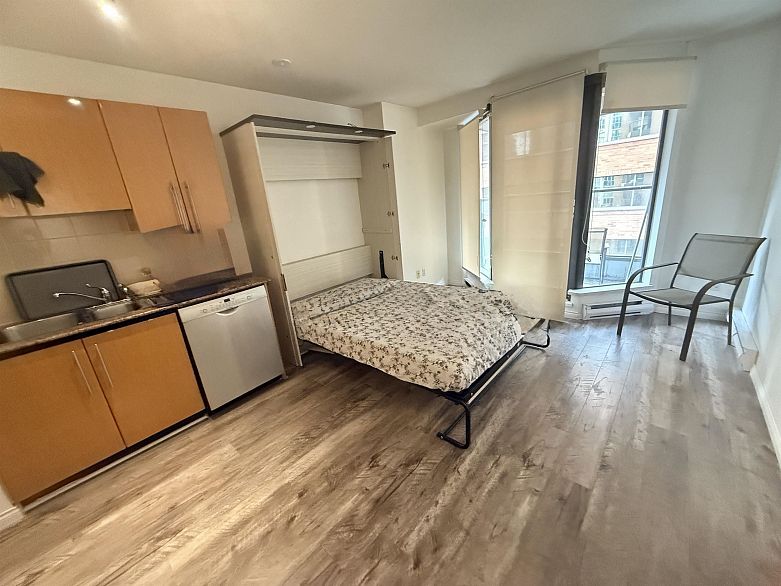 710 1189 Howe Street