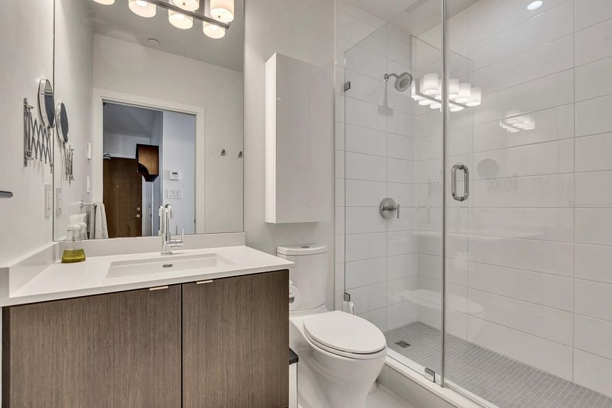 1801 111 E 1st Avenue