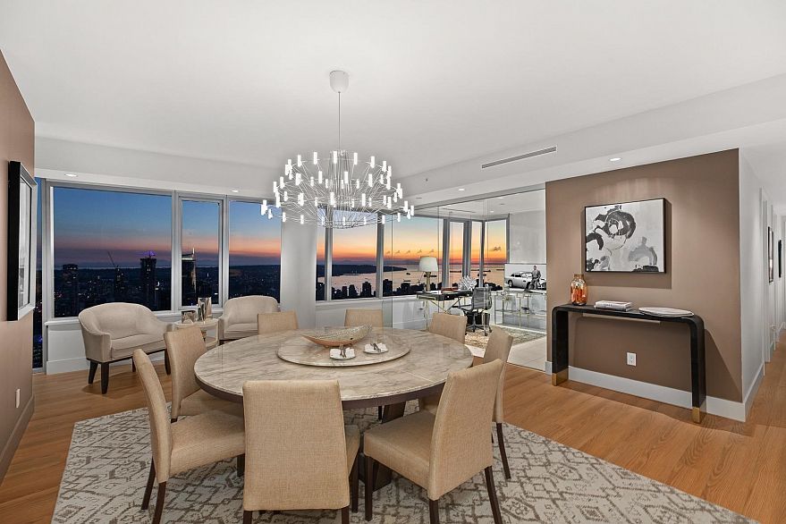 4601 667 Howe Street