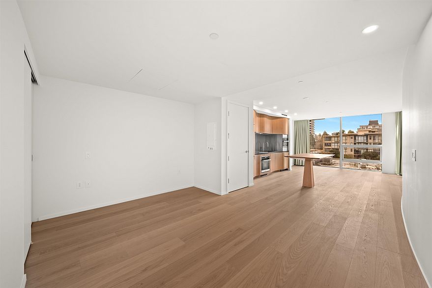 601 1568 Alberni Street