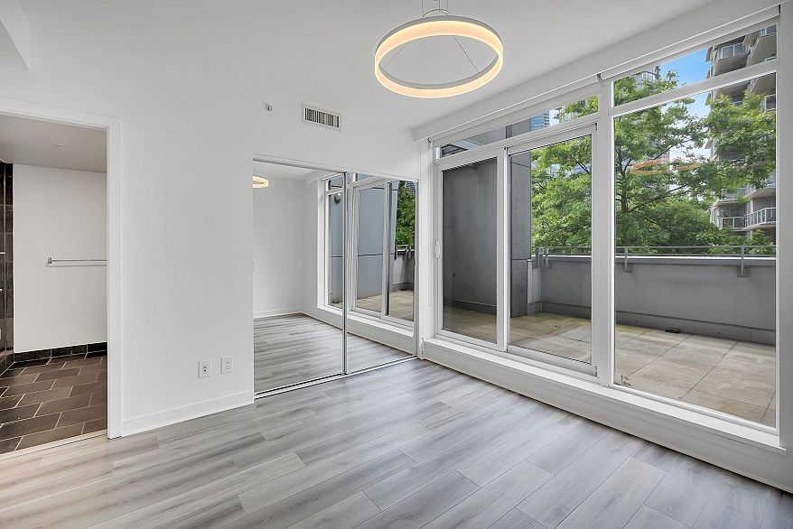 1277 W Cordova Street