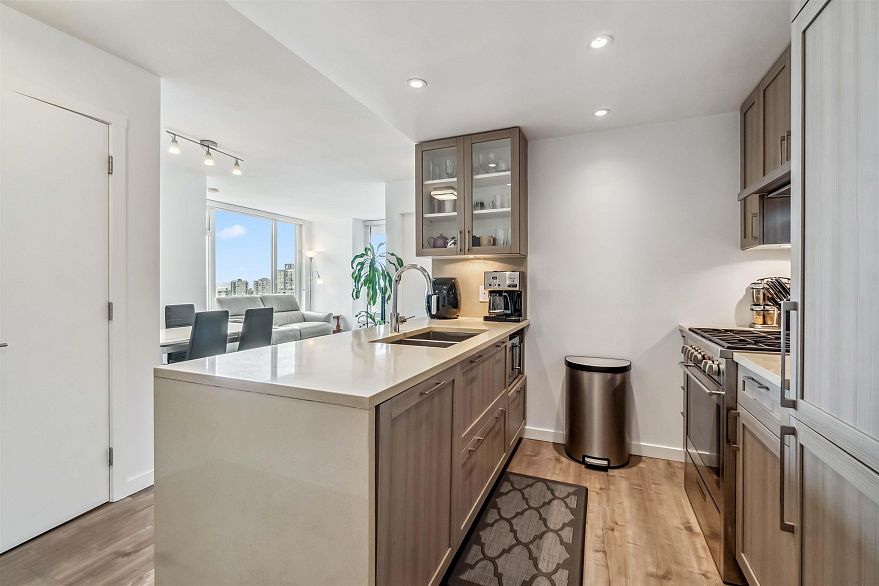 1902 5665 Boundary Road