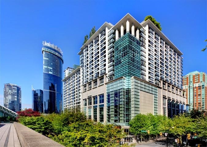 1522 938 Smithe Street