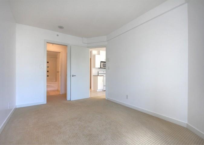 1522 938 Smithe Street