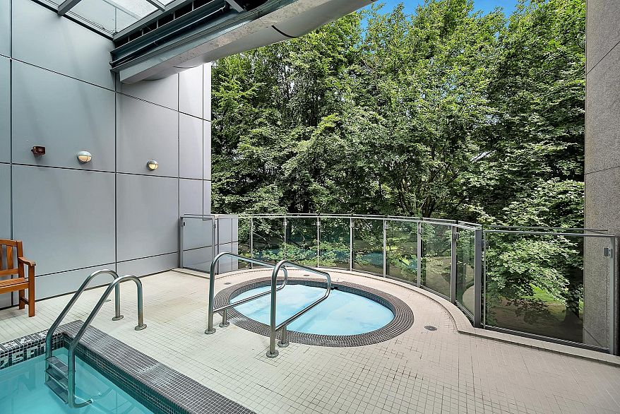 1277 W Cordova Street