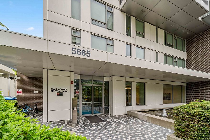 1902 5665 Boundary Road