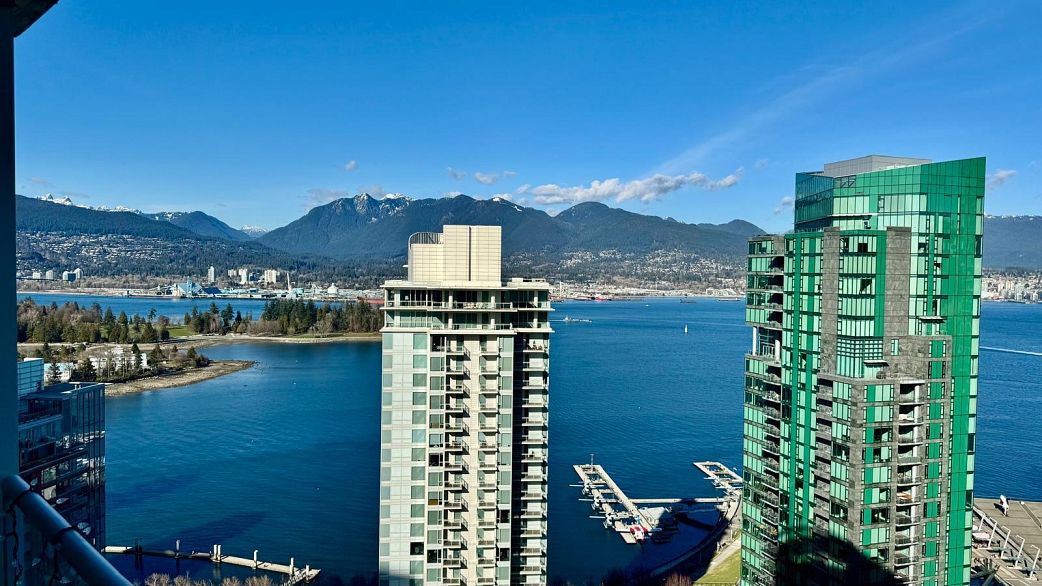 3306 1111 W Pender Street