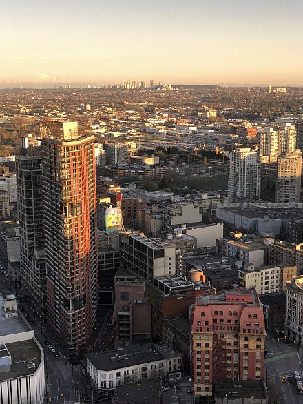 2609 438 Seymour Street