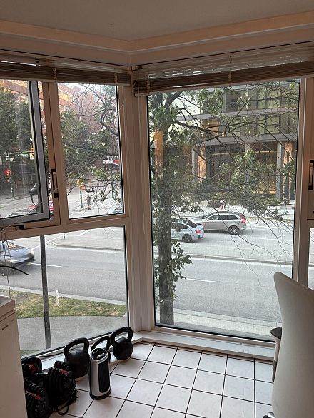 305 888 Pacific Avenue