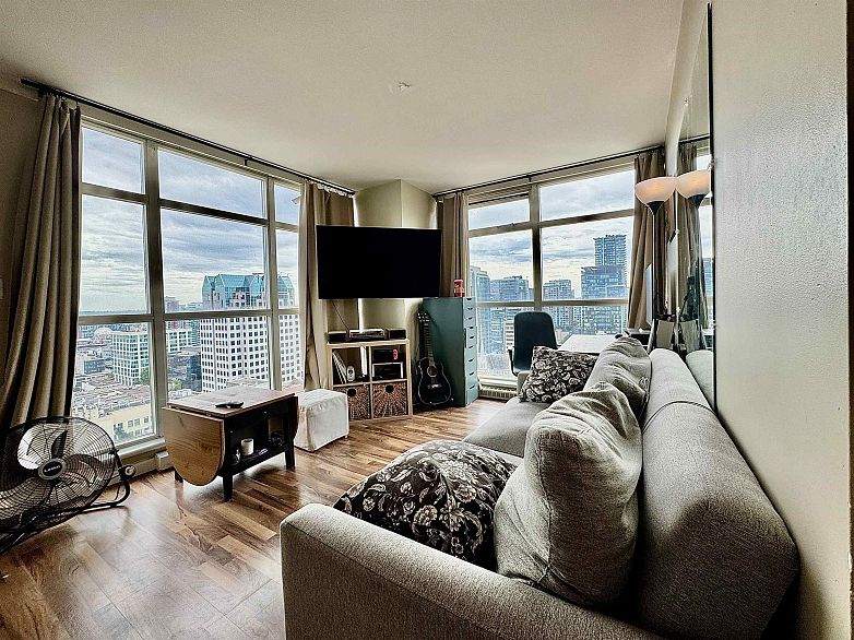 2609 438 Seymour Street