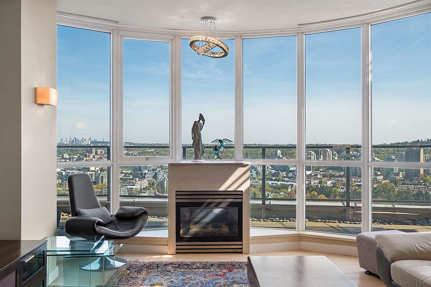 4201 1408 Strathmore Mews