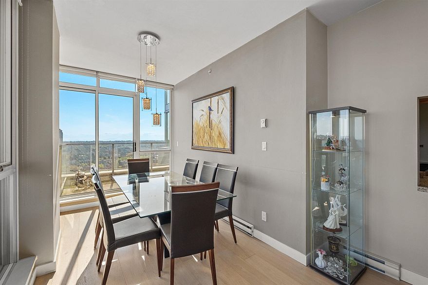 4201 1408 Strathmore Mews