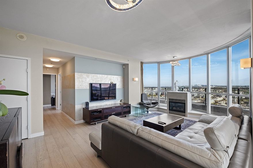 4201 1408 Strathmore Mews