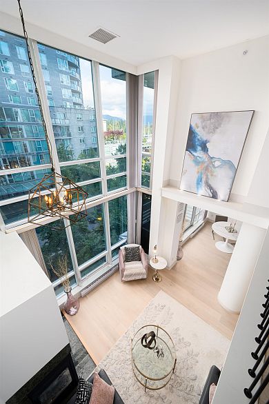 408 590 Nicola Street