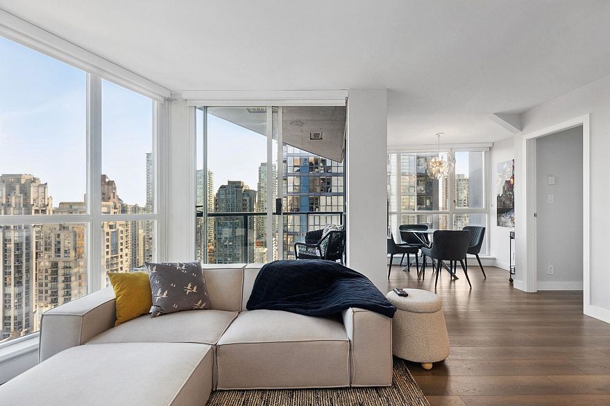 2406 1155 Seymour Street