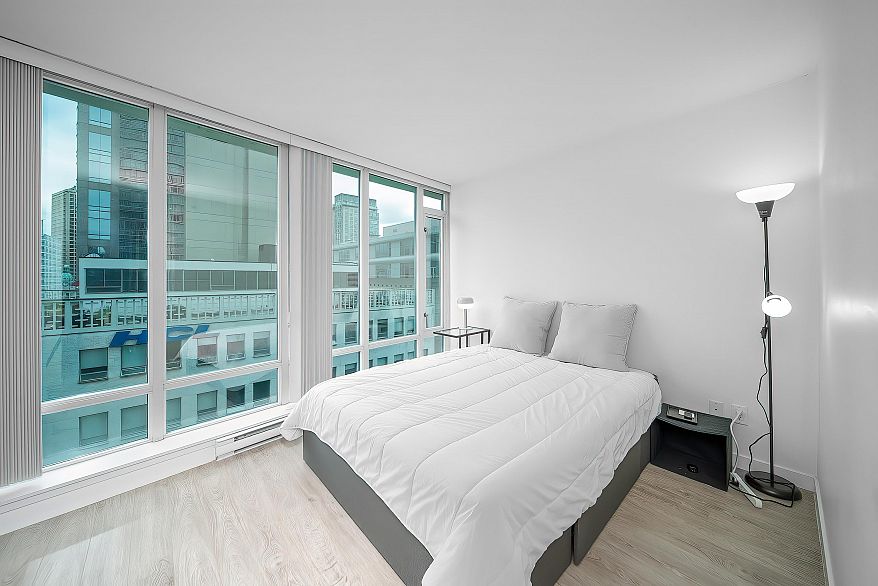 807 610 Granville Street