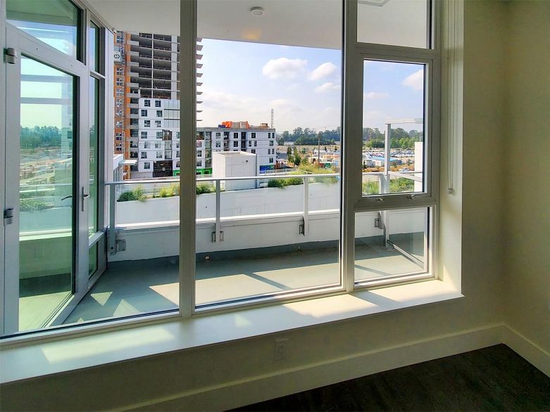 507 3438 Sawmill Crescent