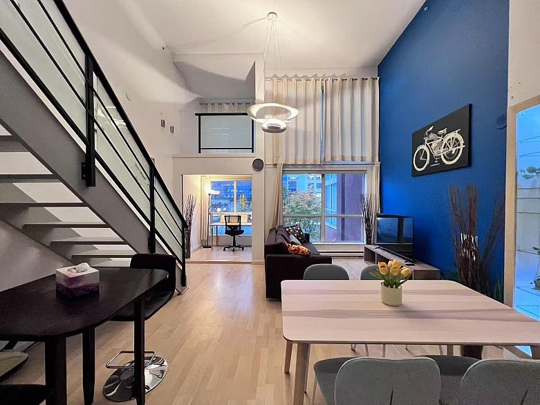 308 933 Seymour Street