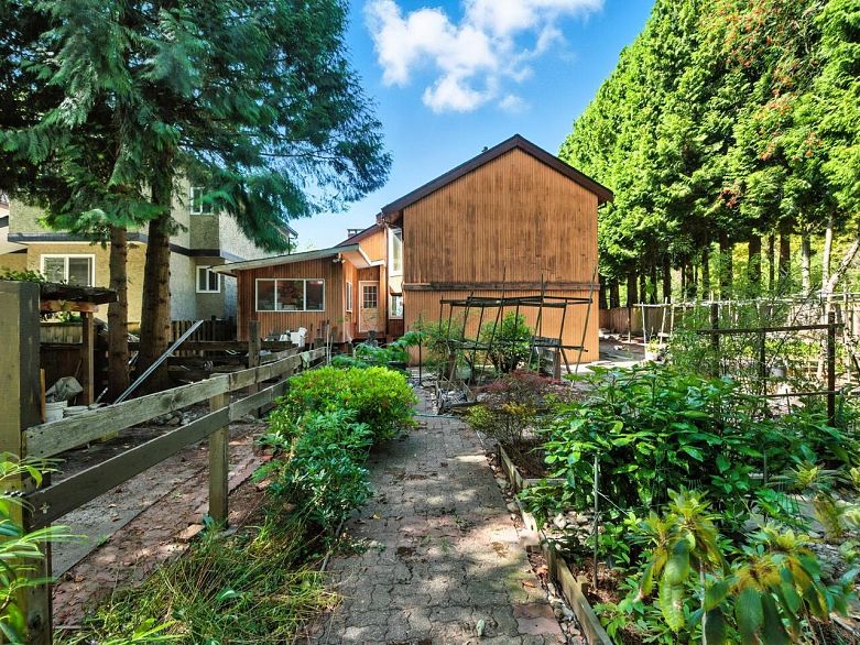 6710 Radisson Street