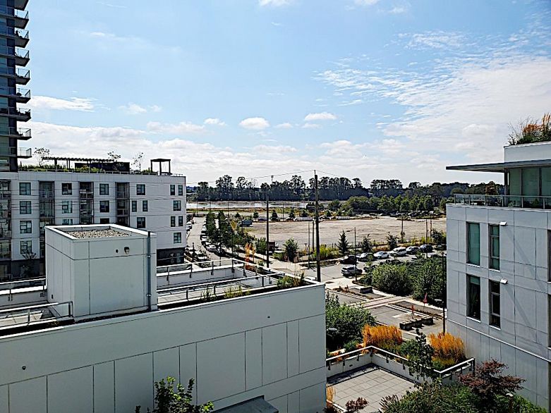 507 3438 Sawmill Crescent