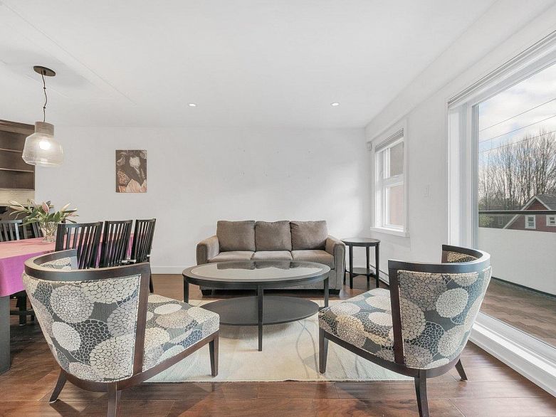 204 3788 W 10th Avenue