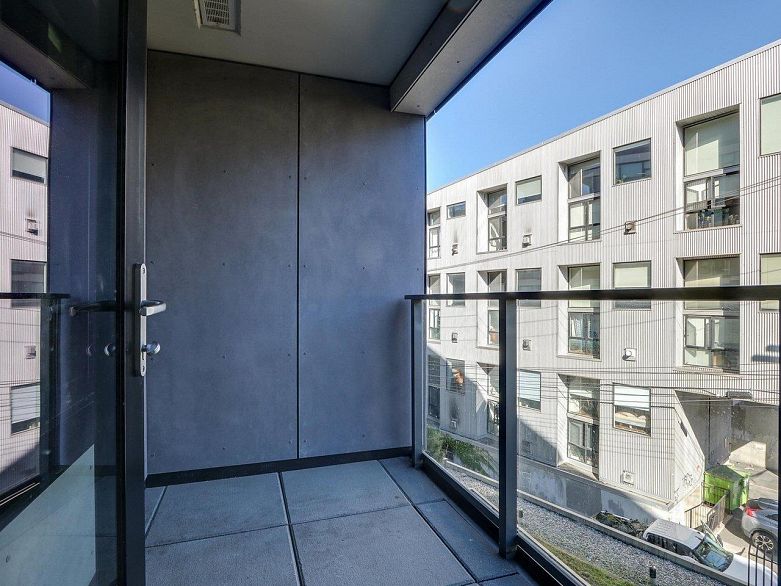 502 210 E 5th Avenue