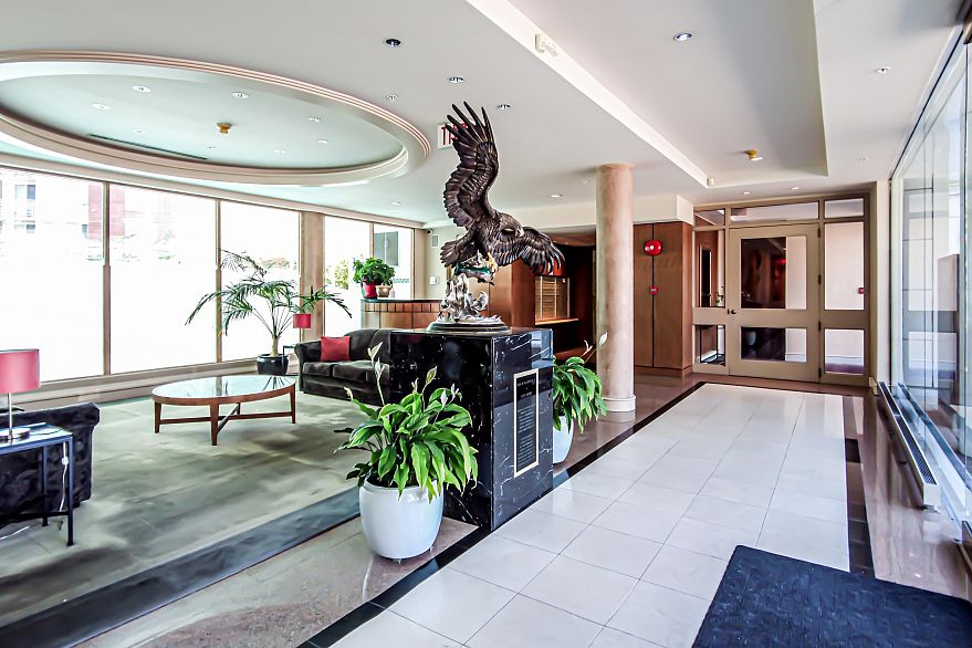 212 688 Fairchild Road