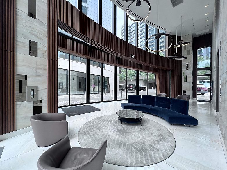 683 87 Nelson Street