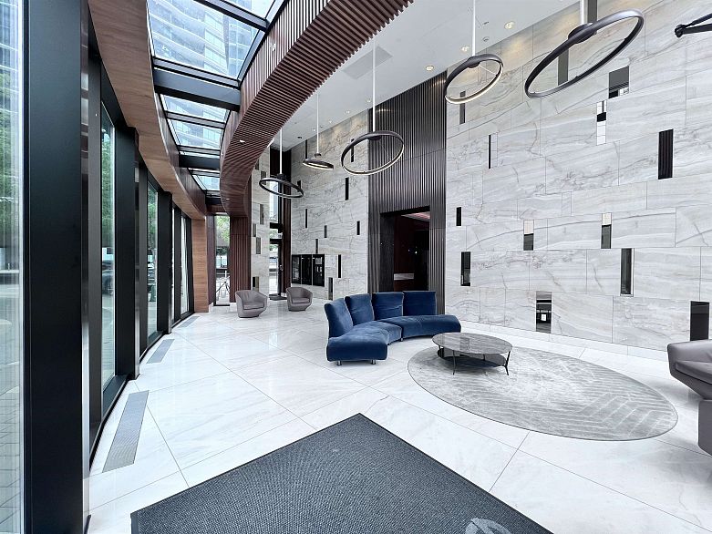 683 87 Nelson Street