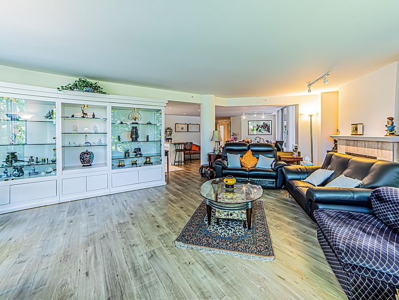 212 688 Fairchild Road