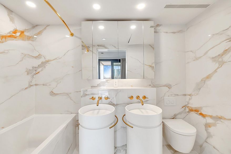 2808 1033 Nelson Street